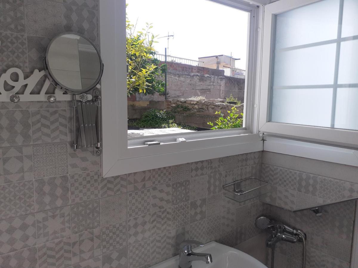 Mini Room In Old Town Кавала Экстерьер фото