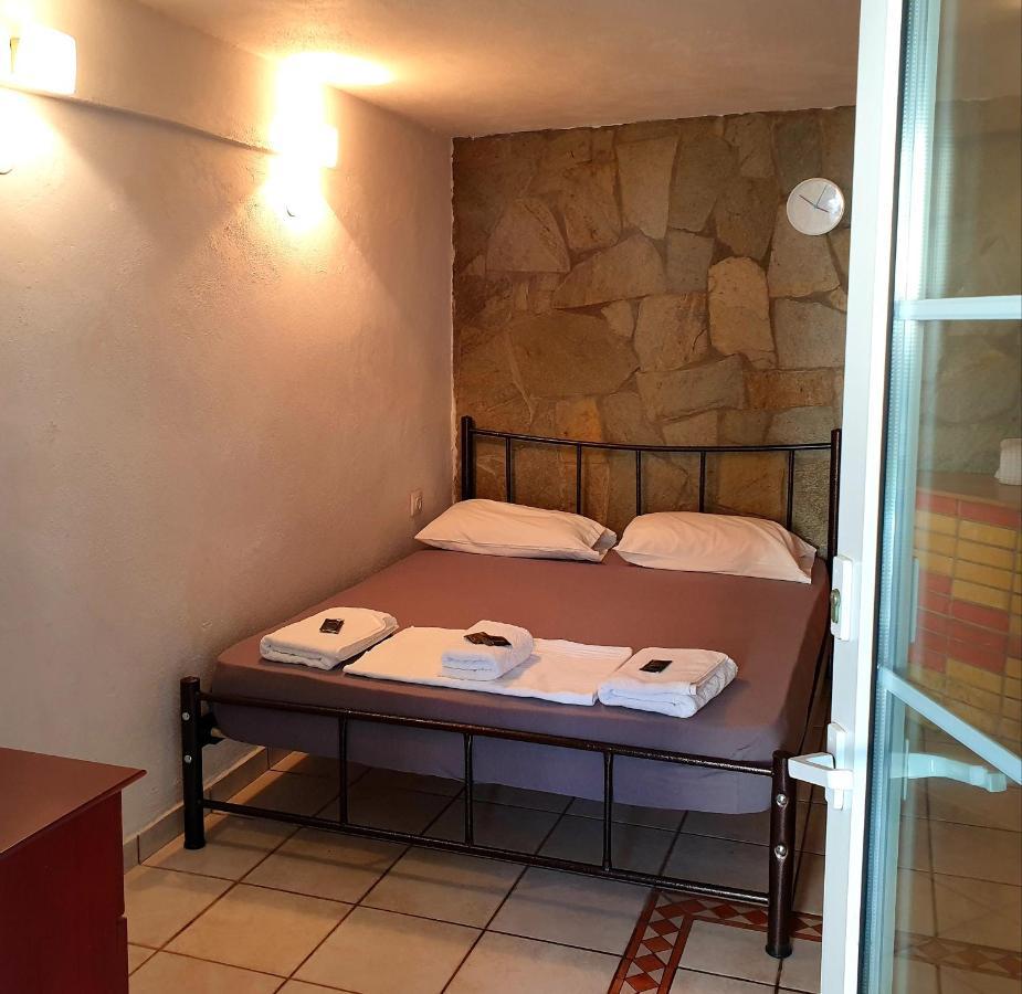 Mini Room In Old Town Кавала Экстерьер фото